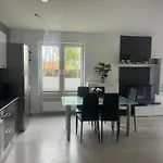 Seaside Bond 007 Apartment