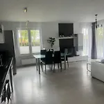 Seaside Bond 007 Apartment